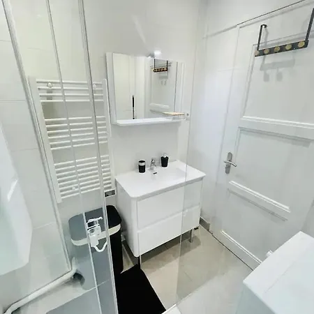 Sobnb Geneve9 - Magnifique 4pers Devant Le Tram 아파트 앵빌리